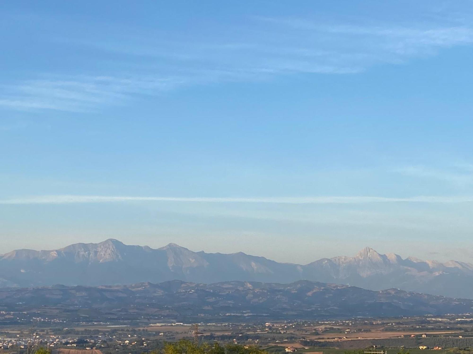 Apartamento Seta Luxury Roseto Degli Abruzzi Exterior foto