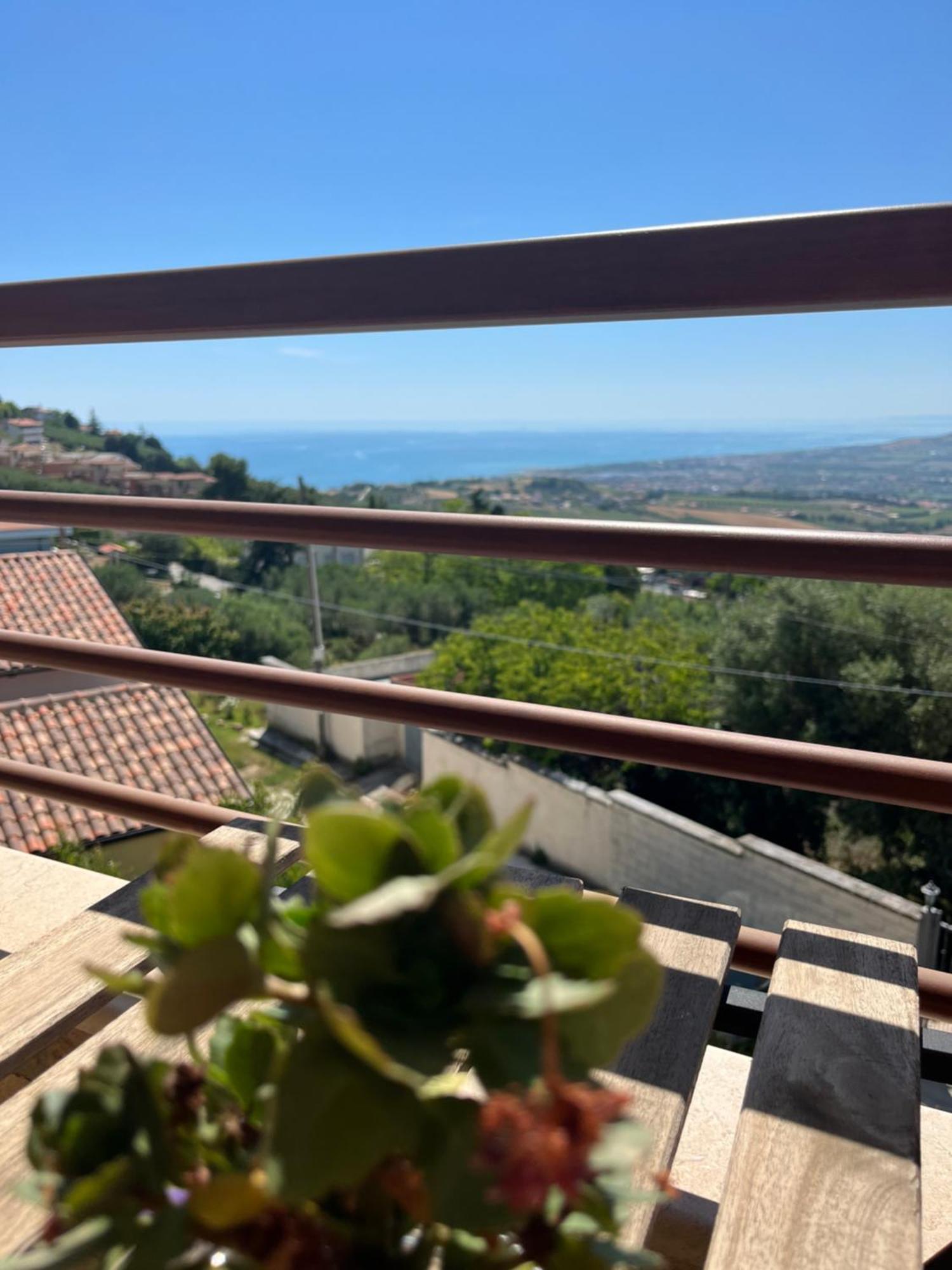 Apartamento Seta Luxury Roseto Degli Abruzzi Exterior foto