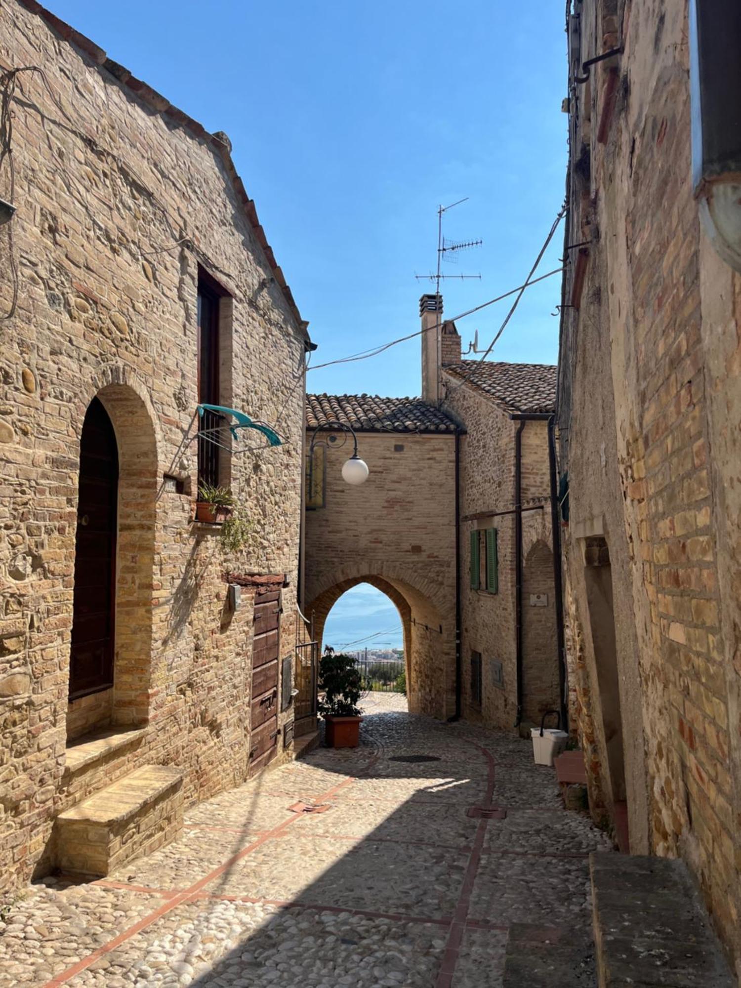 Apartamento Seta Luxury Roseto Degli Abruzzi Exterior foto